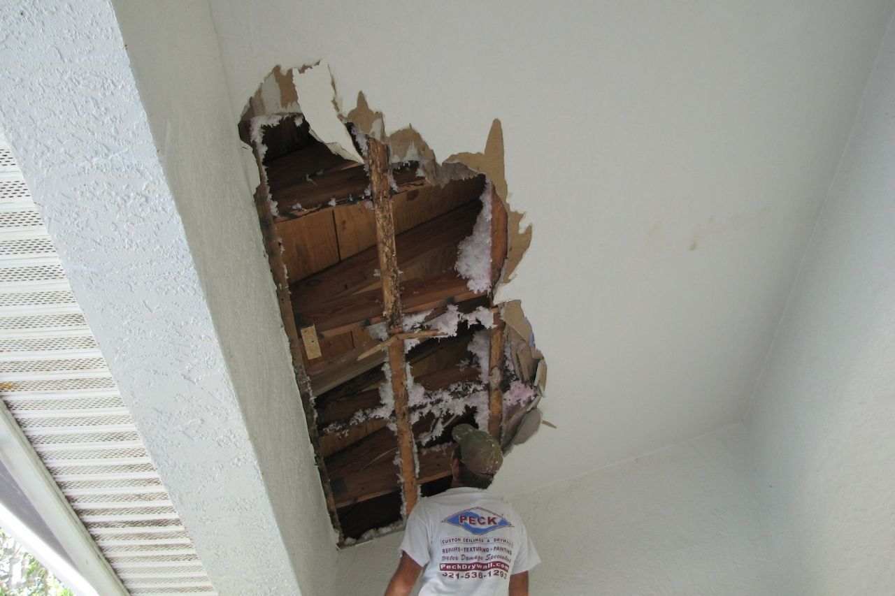 Factors Influencing Claim Approval - Homeowners Insurance in Texas Fix a Leaky Roof